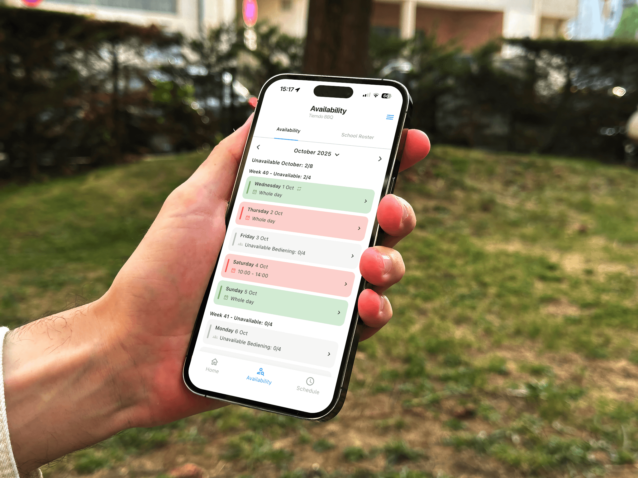 Campground team with students and seasonal workers whose contract hours and hours are centrally managed in Tiemdo