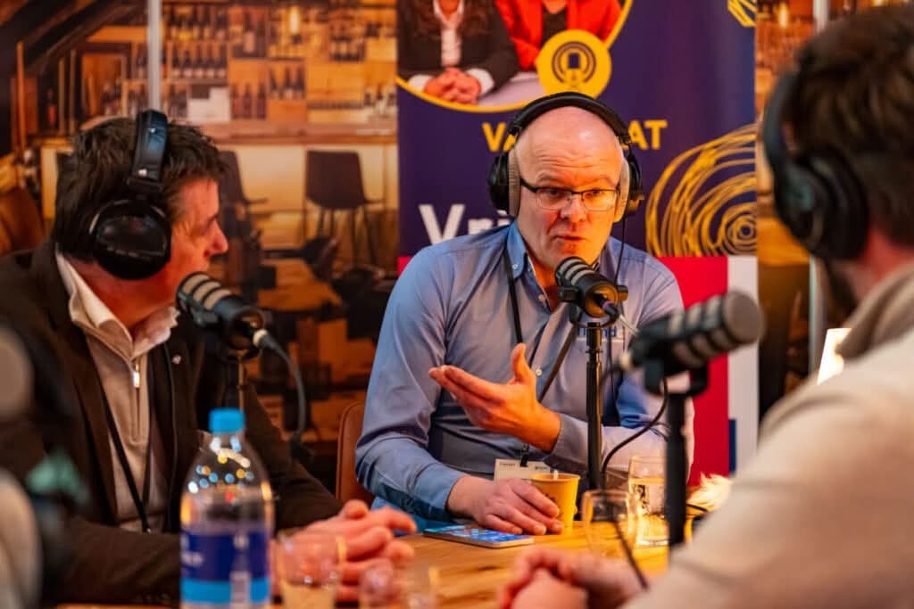 Why staff scheduling in hospitality is not a side issue